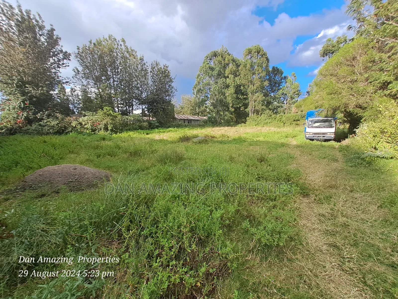 1/4 Acre for Sale in Ngong Memusi 2nd Row From the Tarmac
