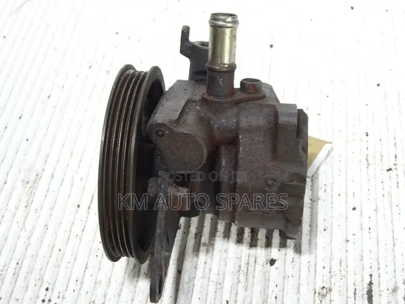 Toyota 4E Power Steering Pump for Starlet, Corolla.
