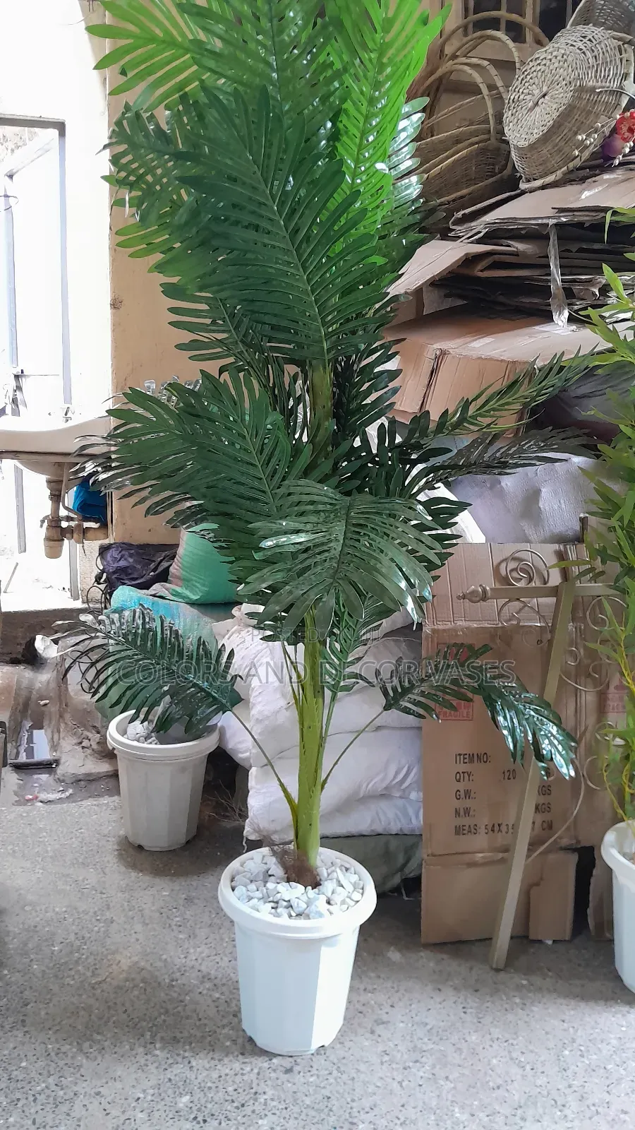 1.5m Palm Tree With Vase Ksh