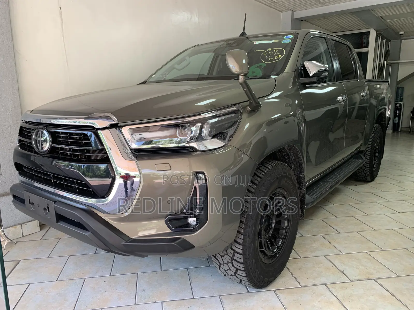 Toyota Hilux 2021 Green