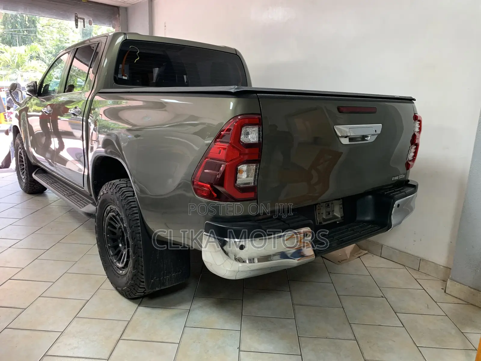Toyota Hilux 2021 Green