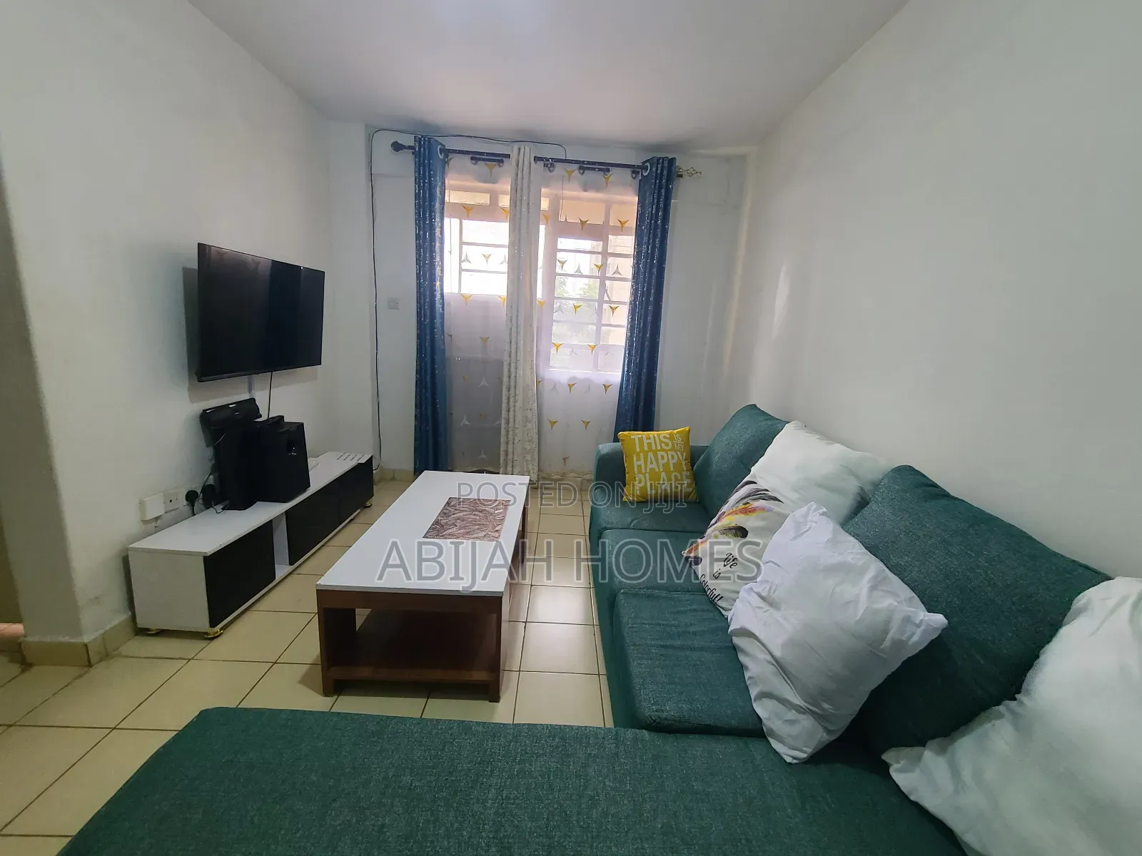 Fully Furnished Airbnb (Parking, Wi-Fi, Netflix)