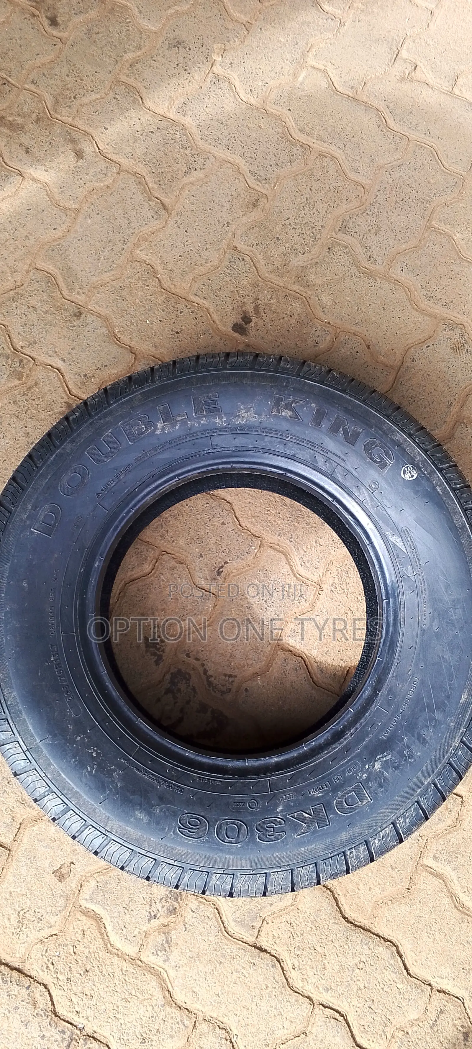 225/75r15c Doubleking Tyre (8PR) for Sale