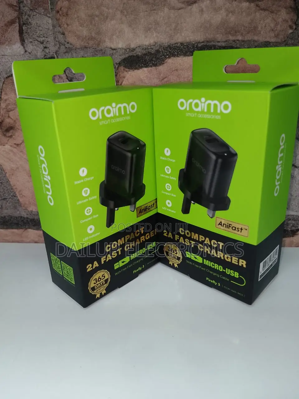 Oraimo 2A Fast Charger OCW-U66S+M53
