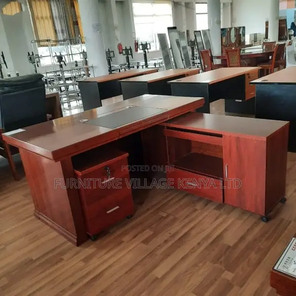 1.4 Meters Executive Office Desk With Side Drawers
