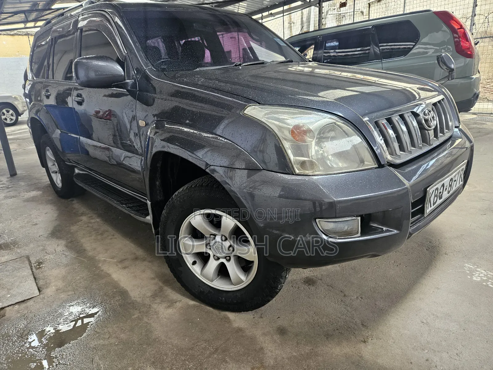 Toyota Land Cruiser Prado 2005 Gray