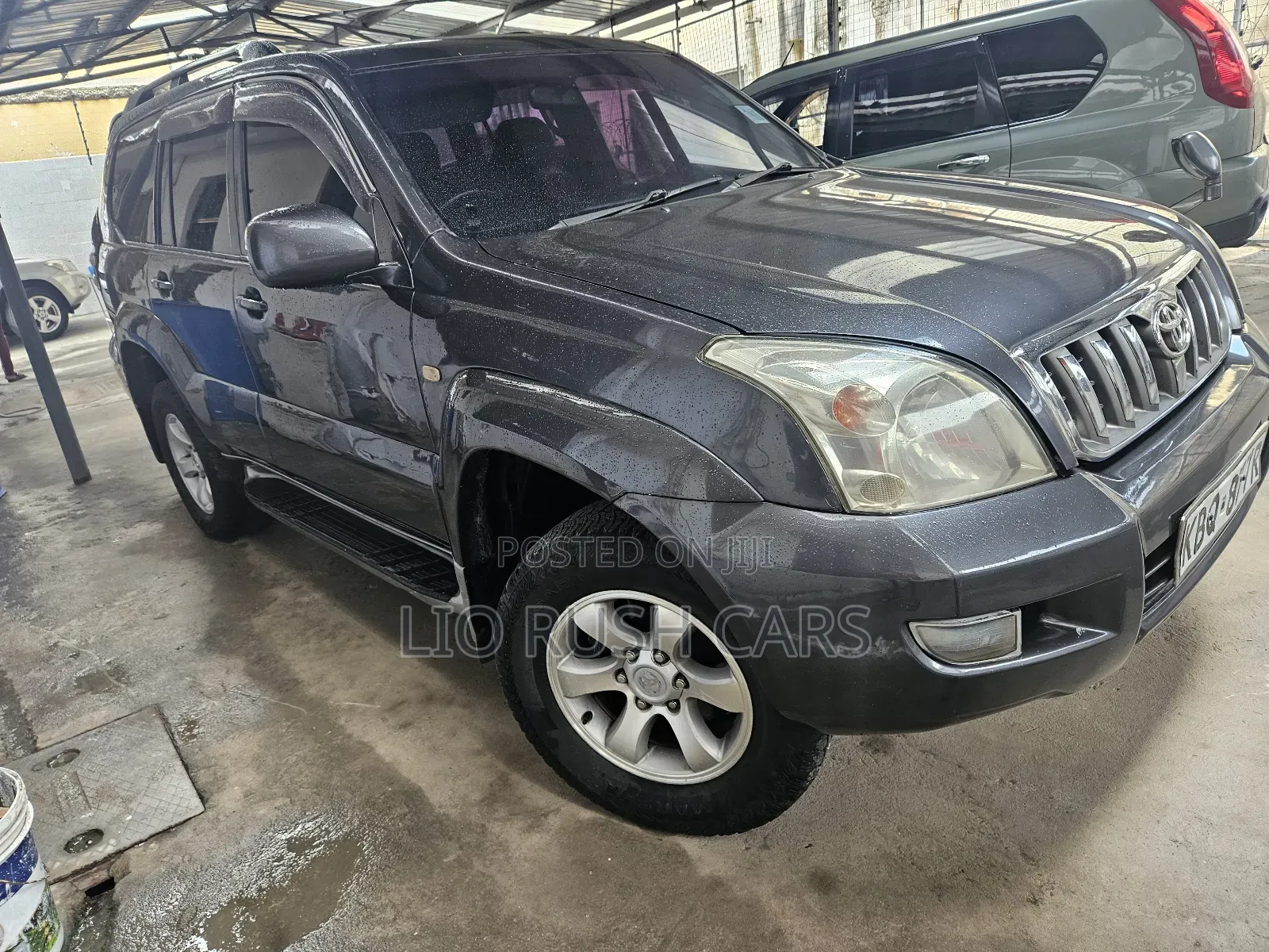 Toyota Land Cruiser Prado 2005 Gray