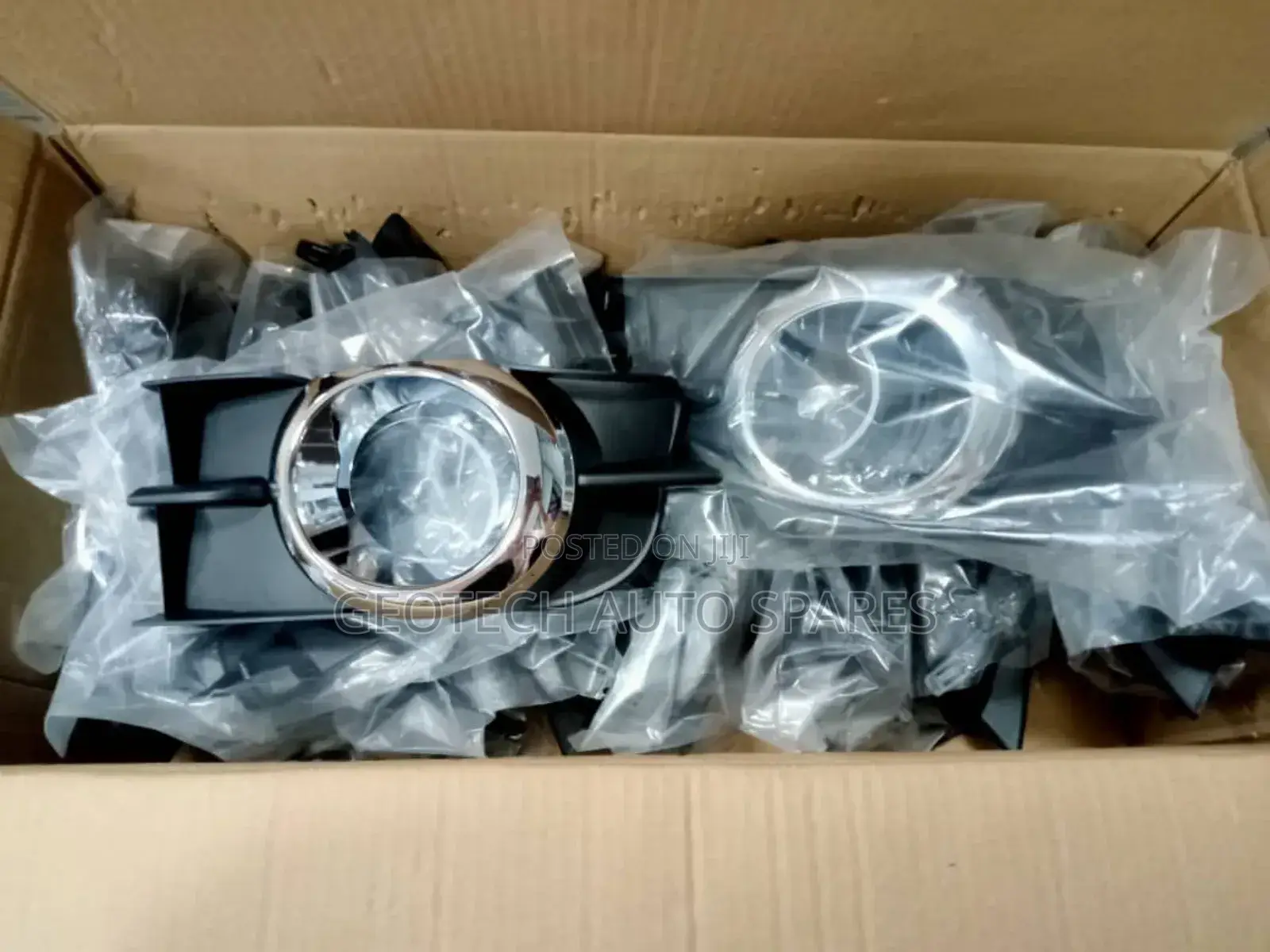 Toyota Wish Foglight Cover