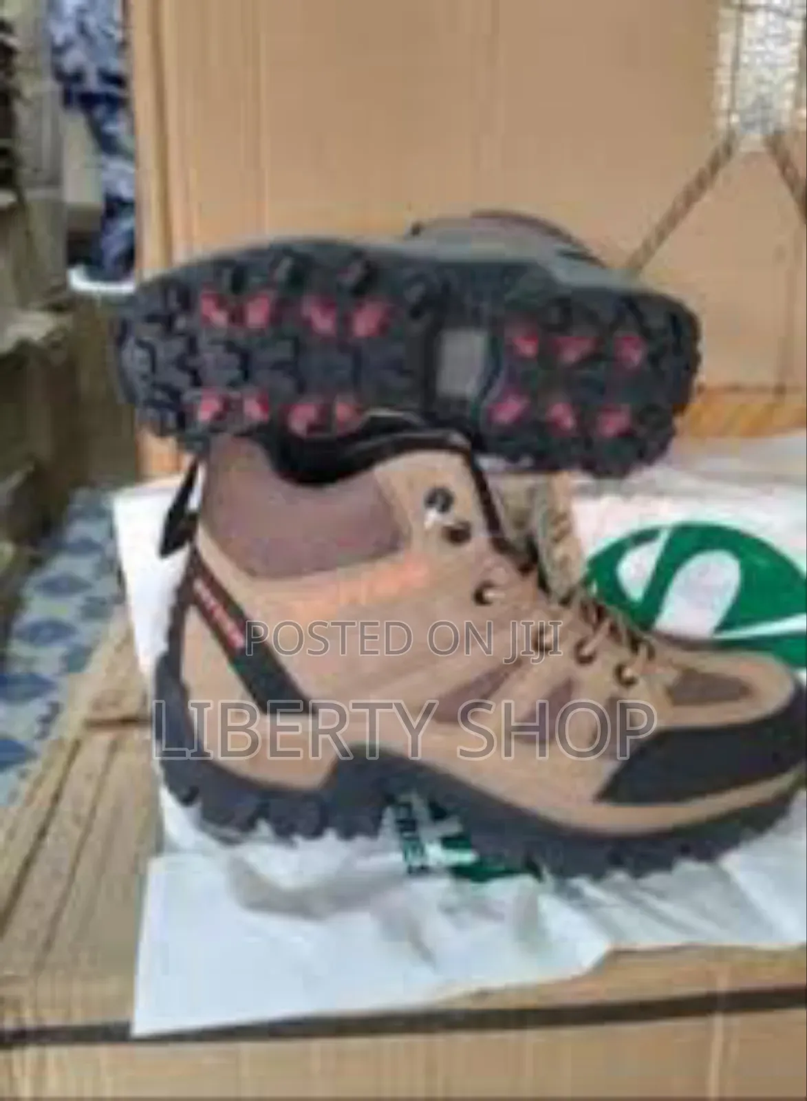 Unisex Hiking Safety Boots *.