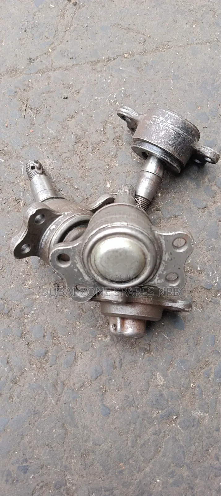 Hilux Surf, Millennium ,Yn55, Yn85,D-max, Tava,Ball Joints.