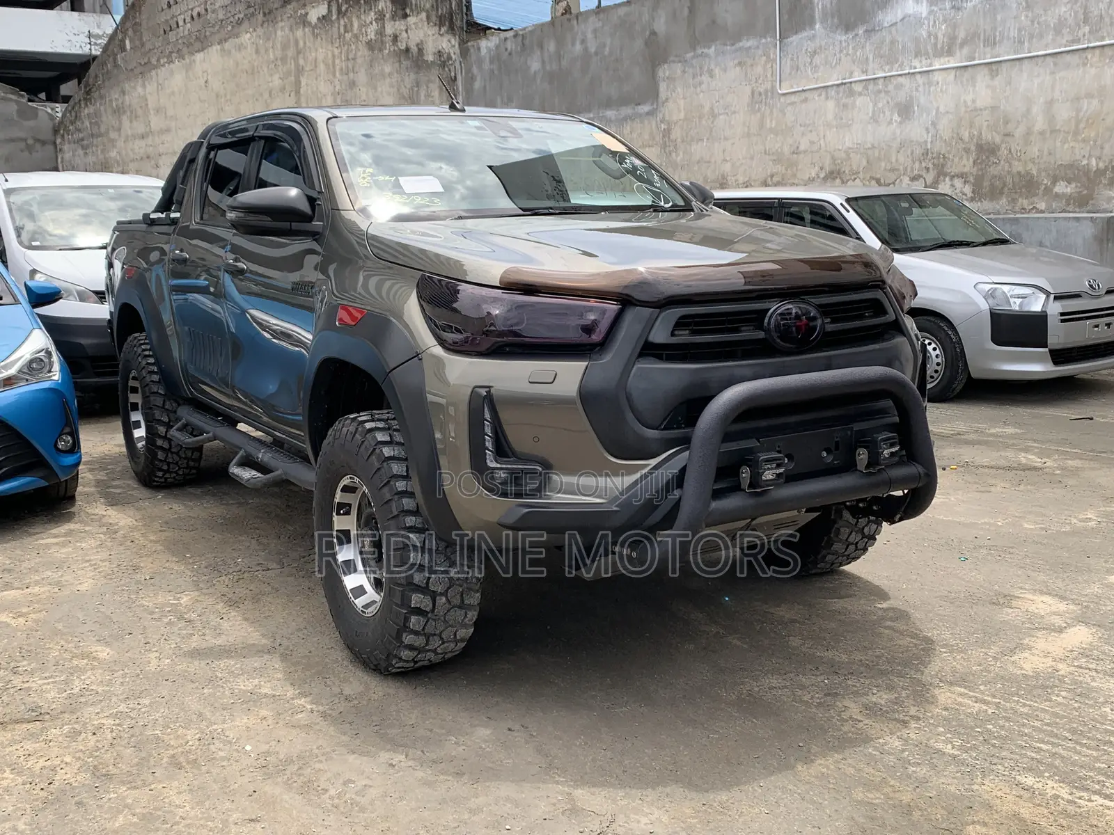 Toyota Hilux 2020 Green