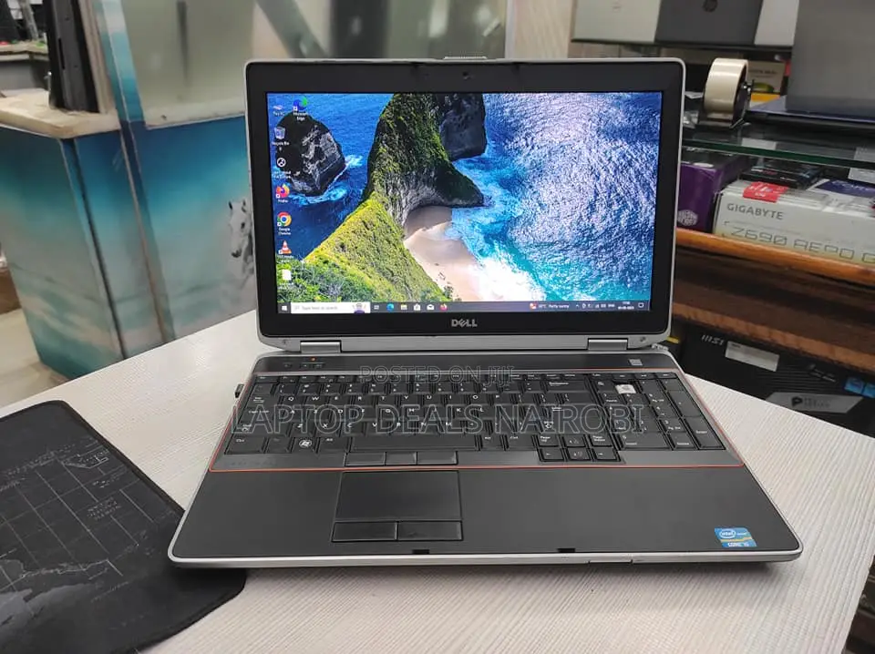 Laptop Dell Latitude E6520 4GB Intel Core I5 SSD 128GB