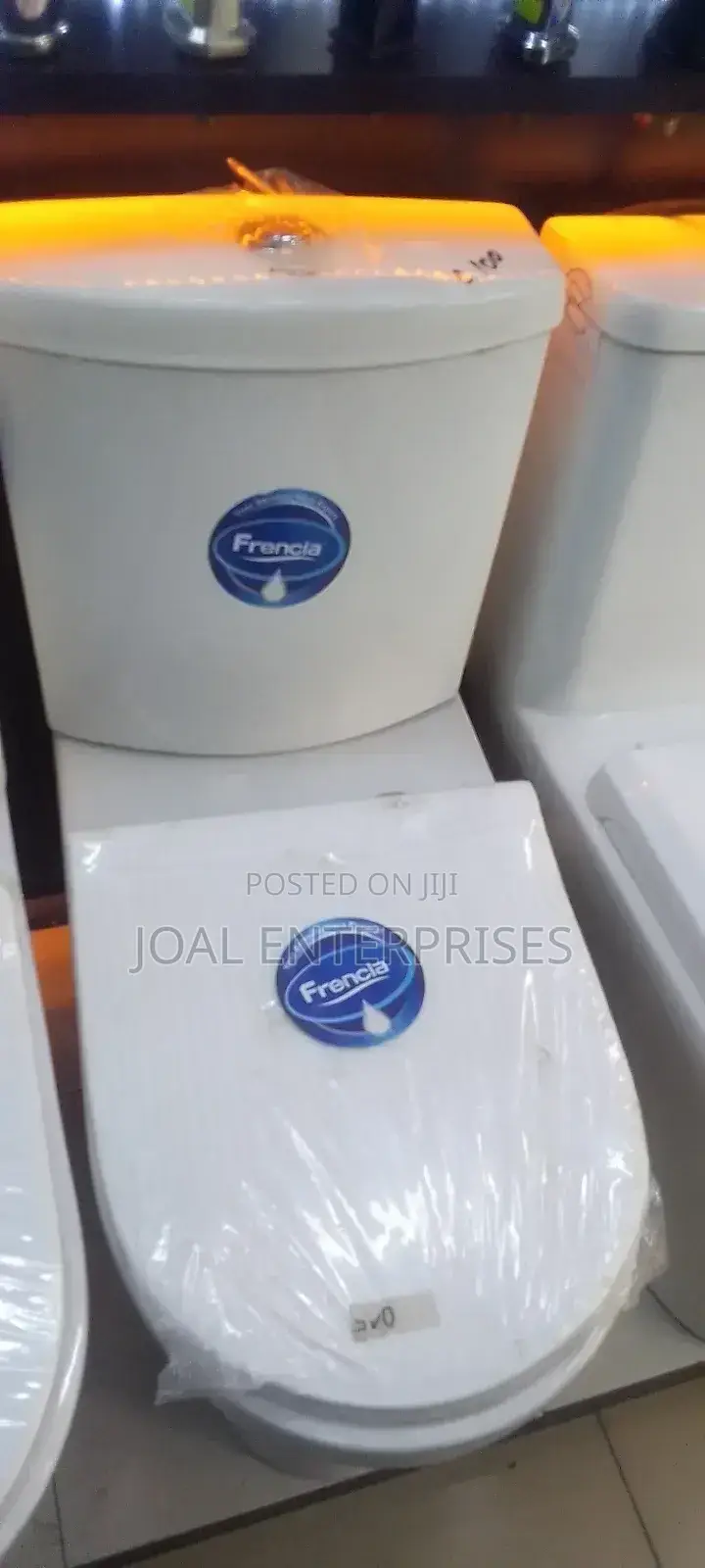 Complete Frencia Toilet With Sink