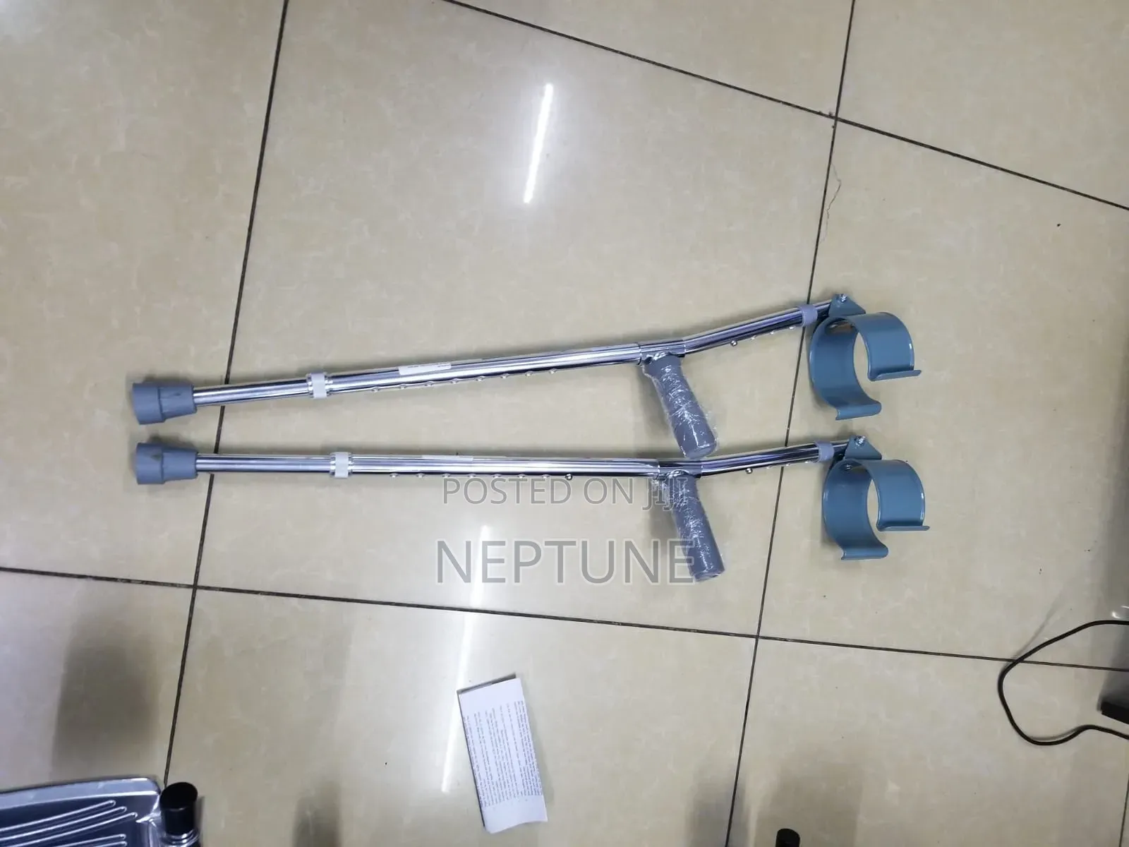 Pediatric Crutches (Elbow)