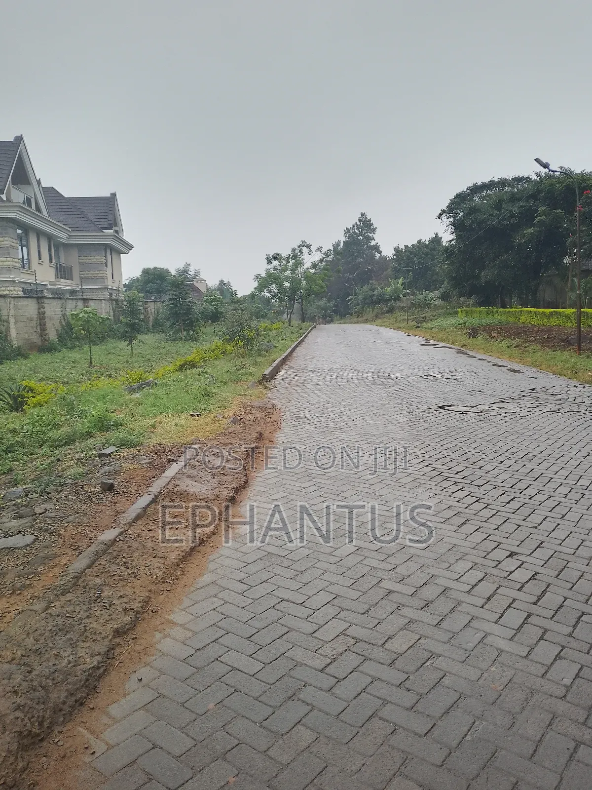 3 Ares Land for Sale in Runda