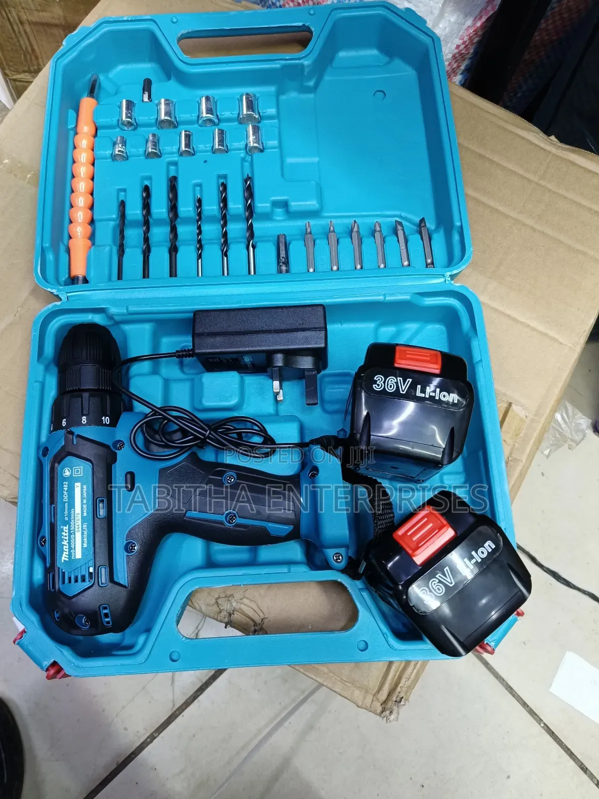 Cordless Drill / Makita Cordless Drill