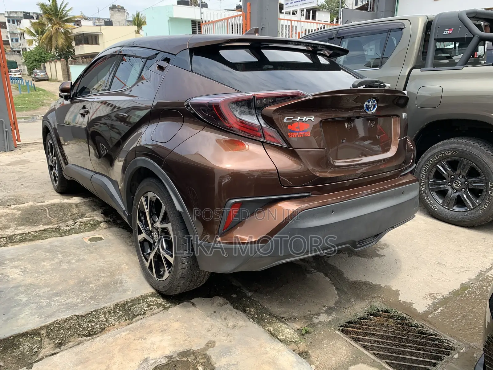 Toyota C-HR 2017 Brown