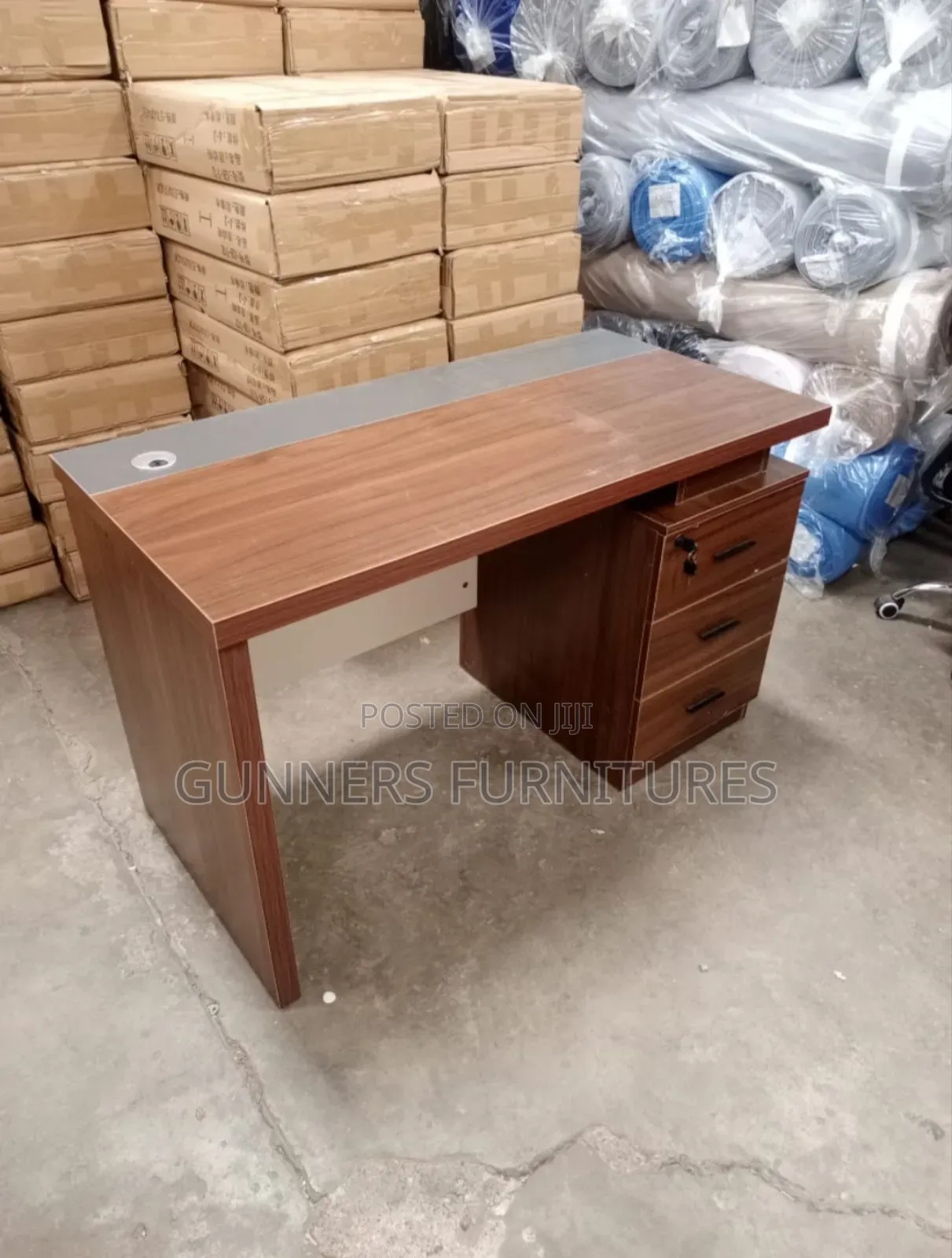 Gunners Office Desk