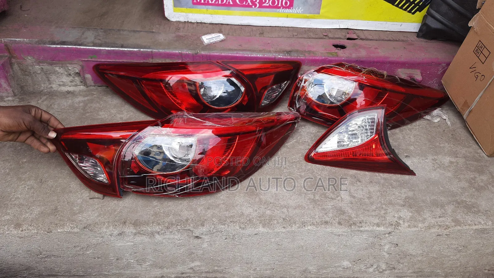 Cx-5 Taillight and Bootlamp