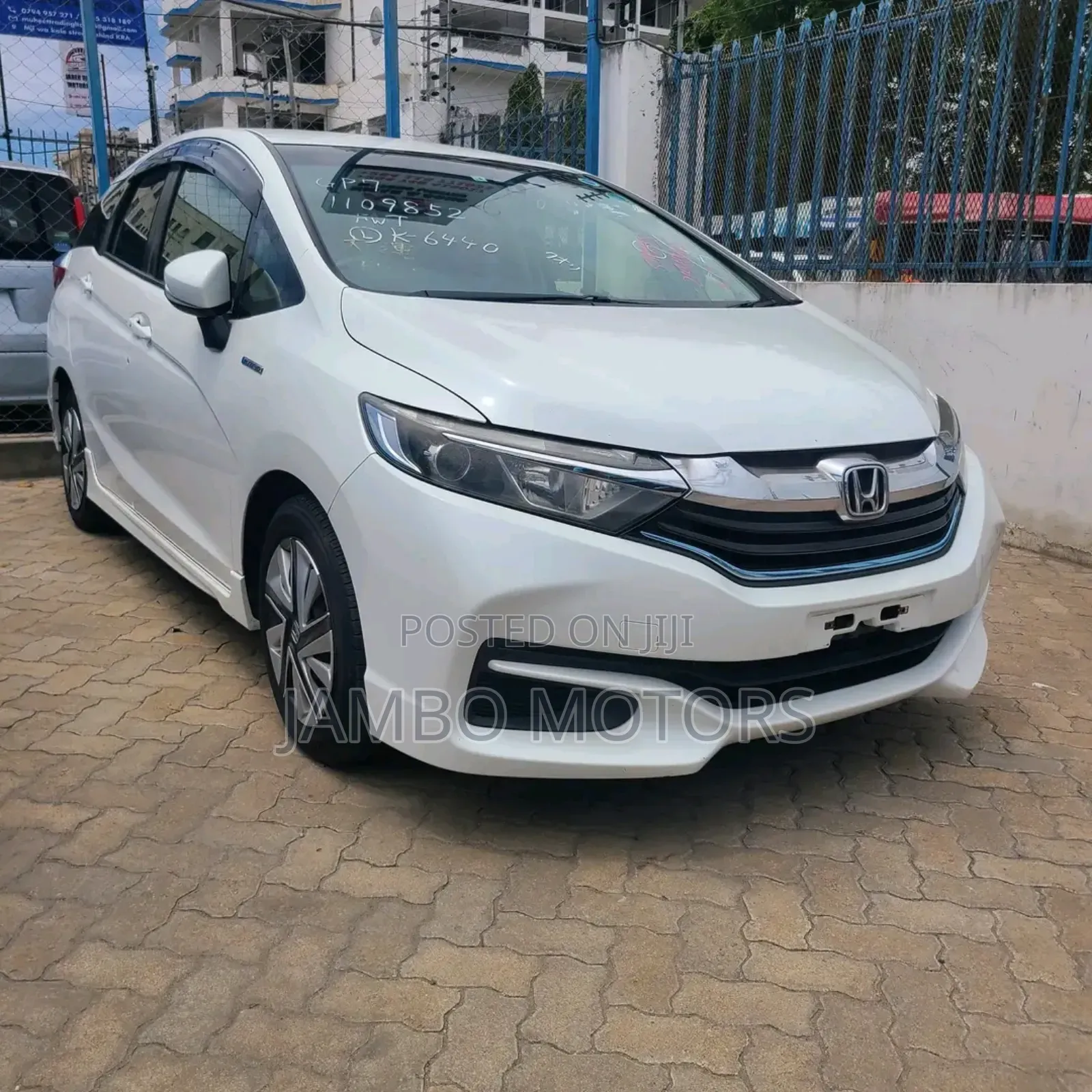 Honda Fit Shuttle 1.5 Hybrid 2WD 2018 White