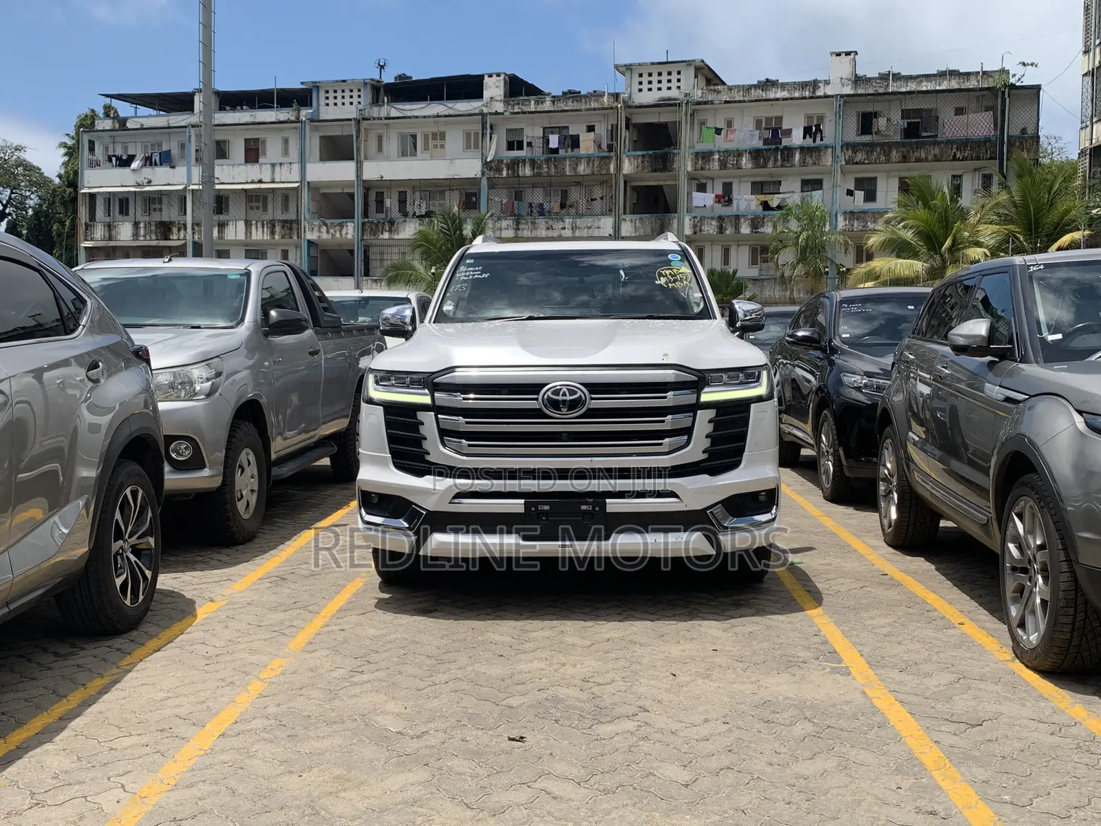 Toyota Land Cruiser 3.5 Petrol 4WD 2022 Pearl