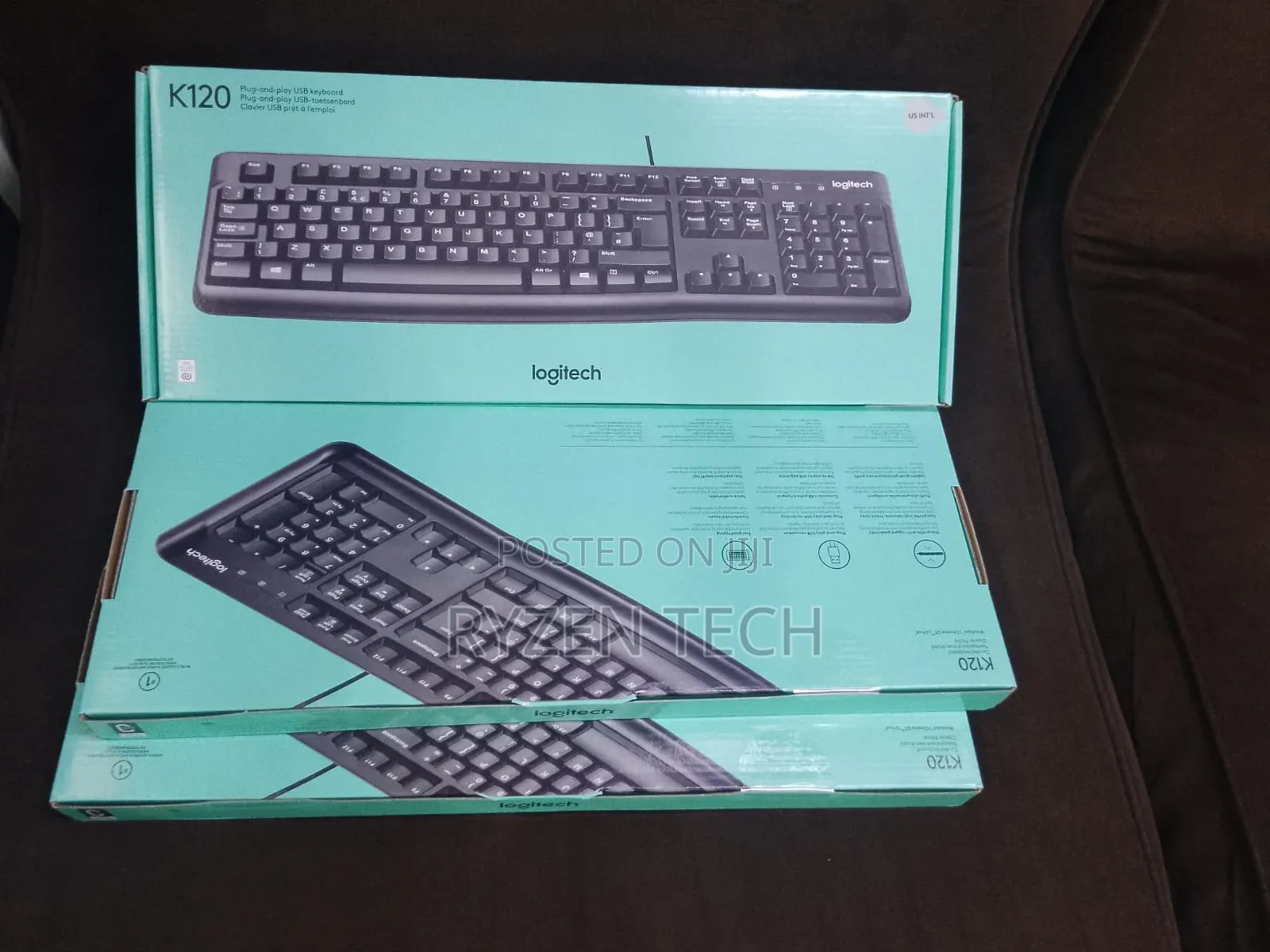 Keyboard Logitech Plug and Play Keyboard