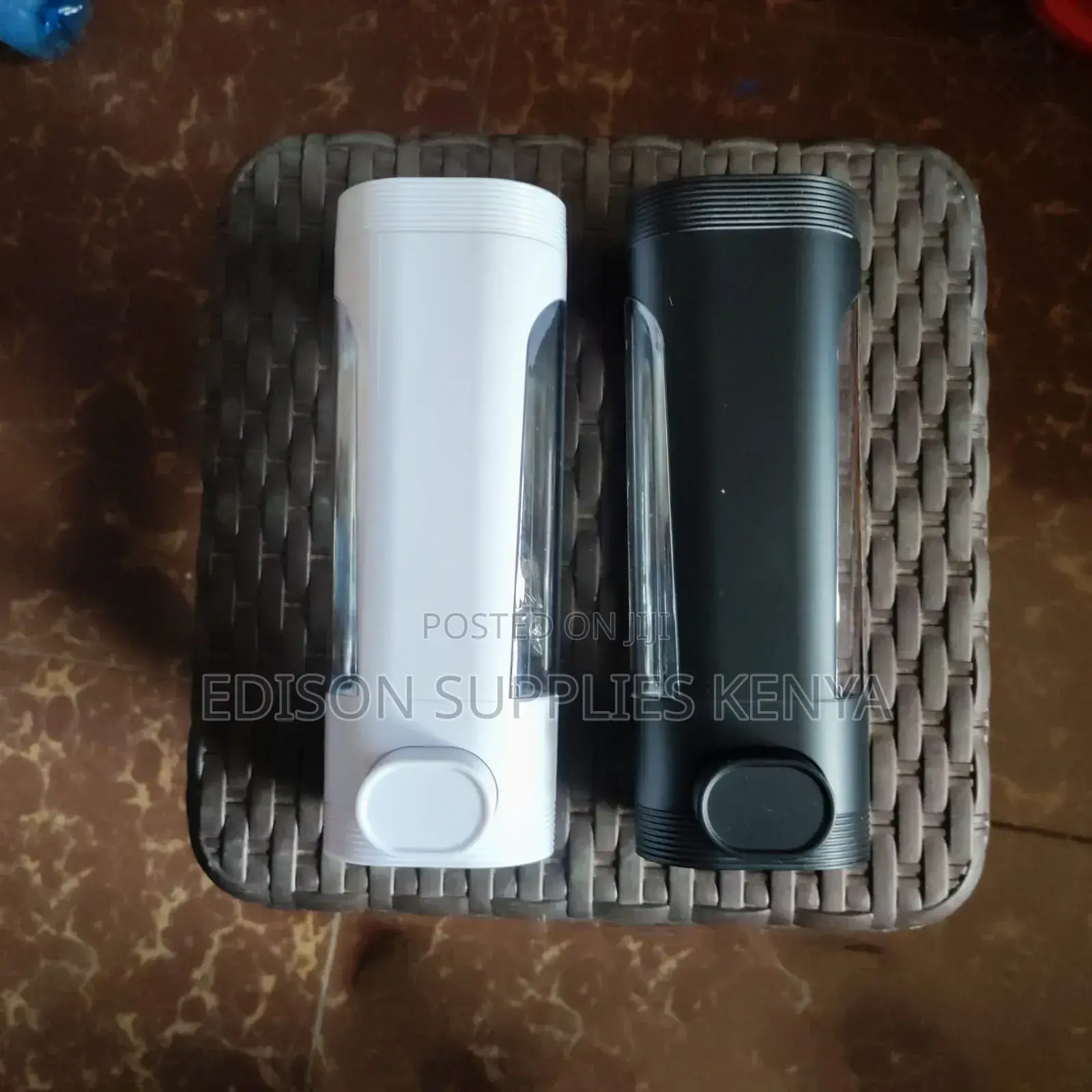 Liquid Soap Dispenser Wall Mounted 400ml BLACK / WHITE