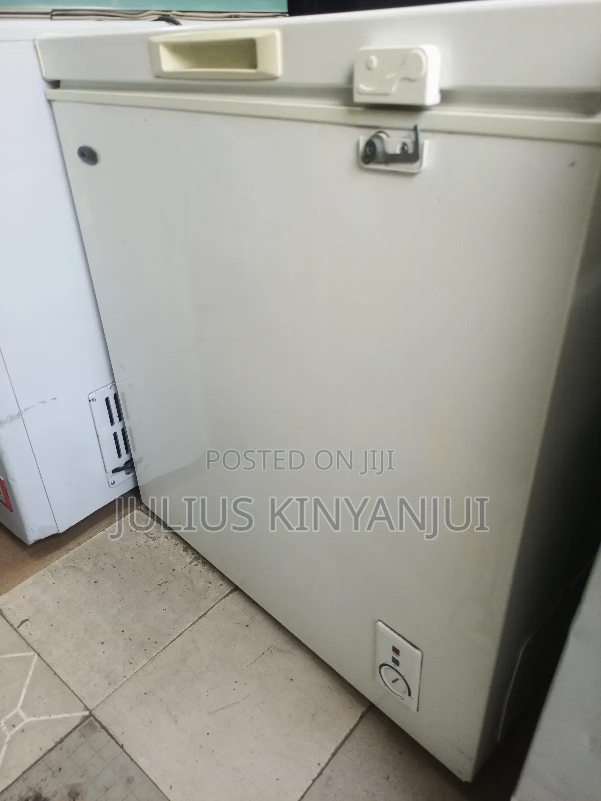 Medium Size Freezer 3feet