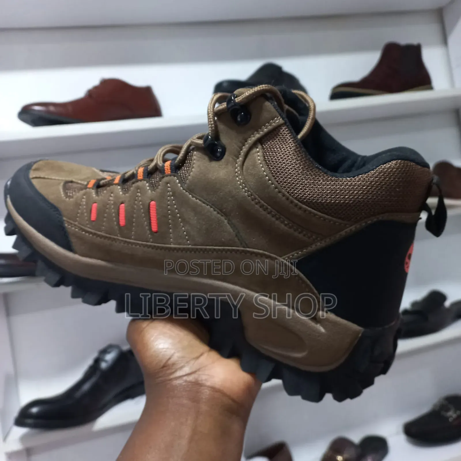 Hiking Boots * Durable Hiking Boots