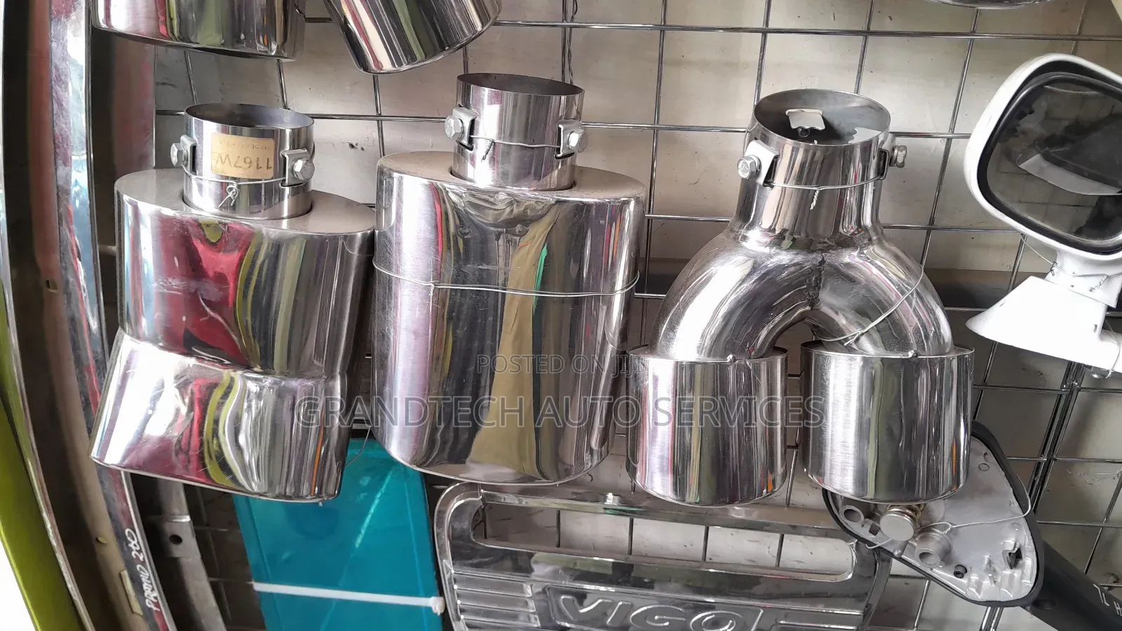 Large Exhaust Tip Ends