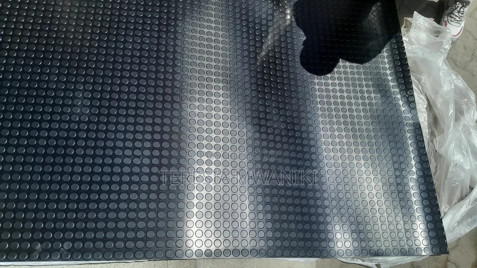 Anti Slip 3mm Black (Coin Stud Mat for Garage)