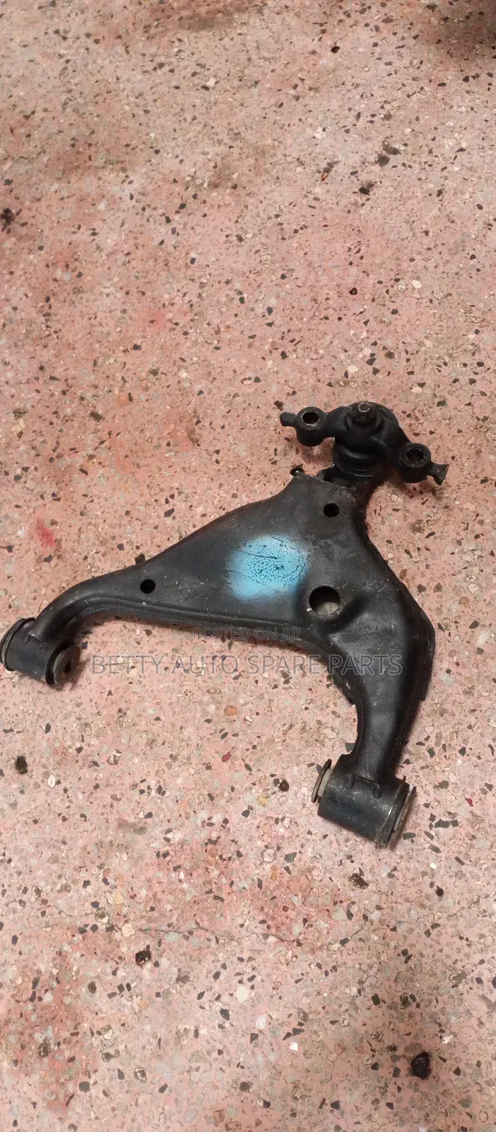 Toyota Hilux Vigo 4 Wd Lower Arm
