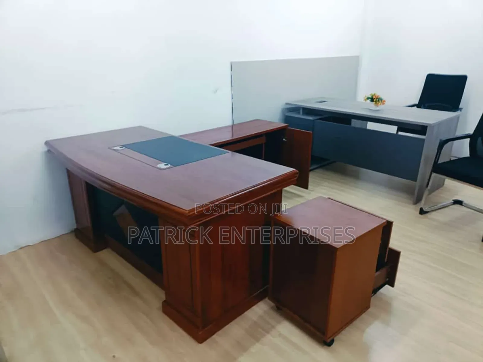 Executive Mahogany Office/Home Desk 1.6 MTR