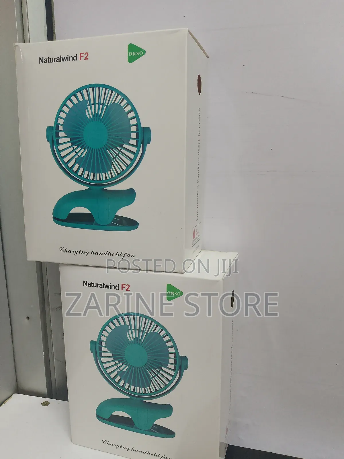 Ultra Quiet Charging Fan, Clipped on Wall/ Placed in a Table