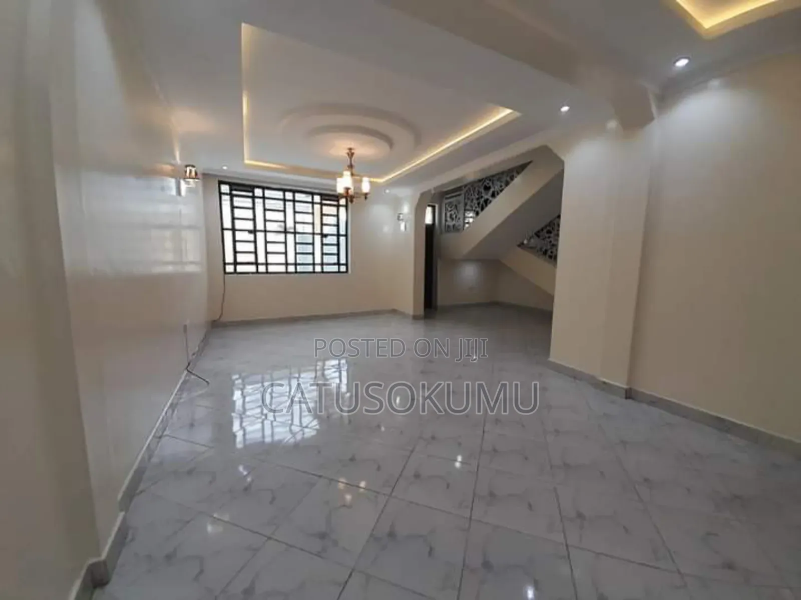 4bdrm Maisonette in Gateway Mall Area for rent