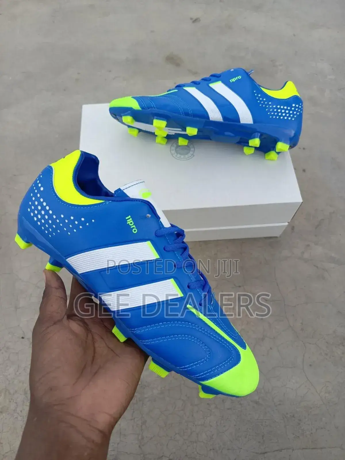 11 Pro Football Boots >Quality Soccer Boots