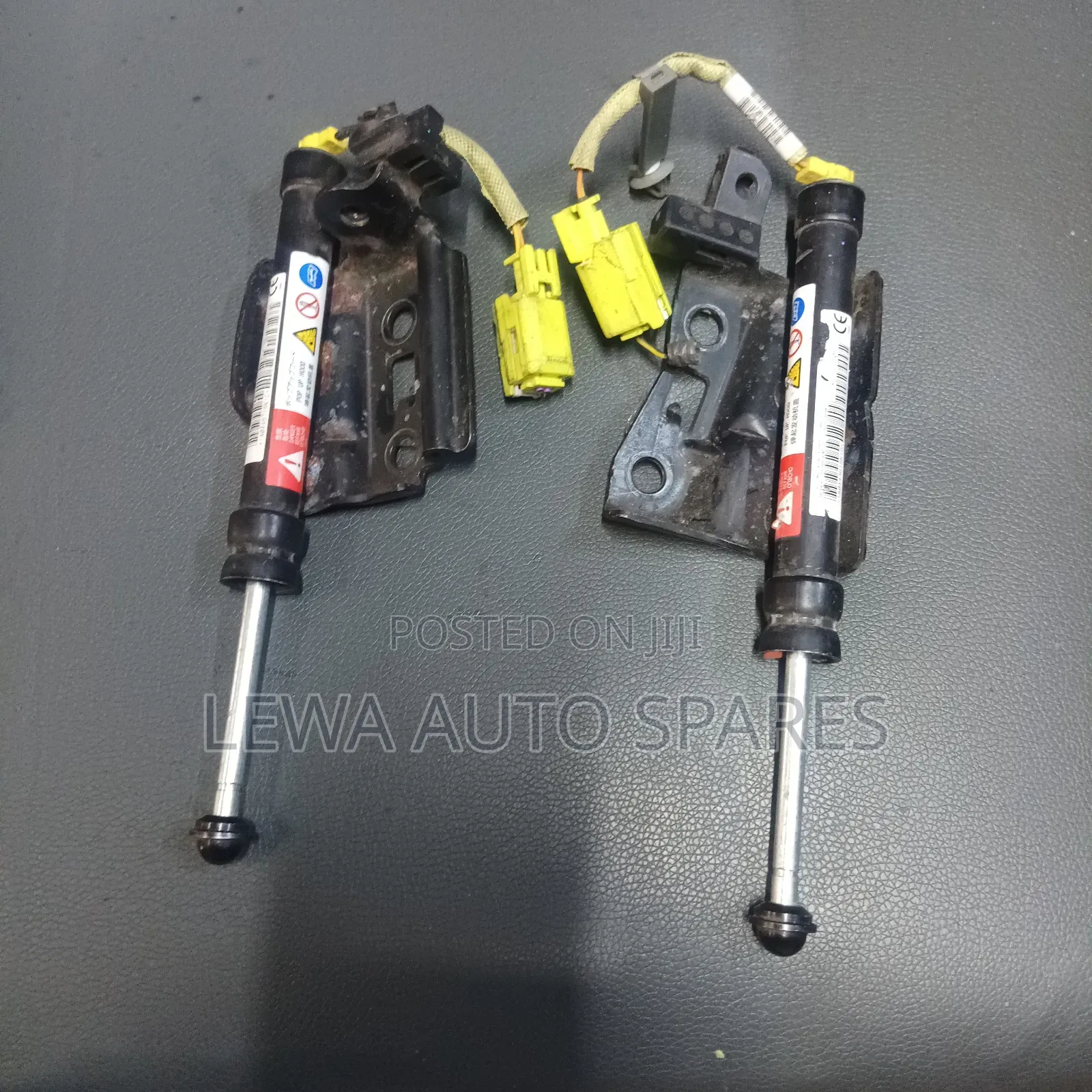 Bonet Shock Toyota Crown
