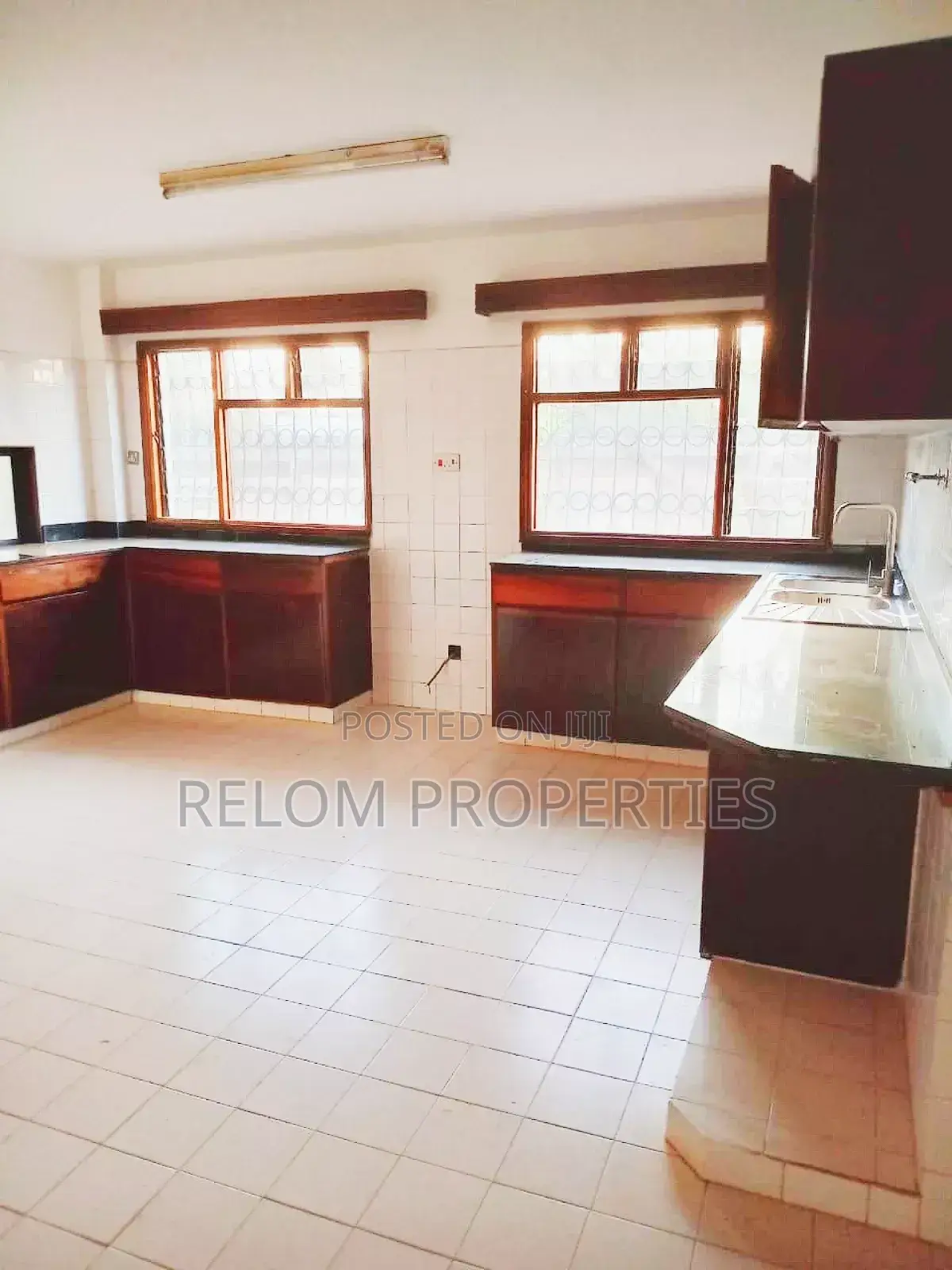 4bdrm Maisonette in Karen for rent