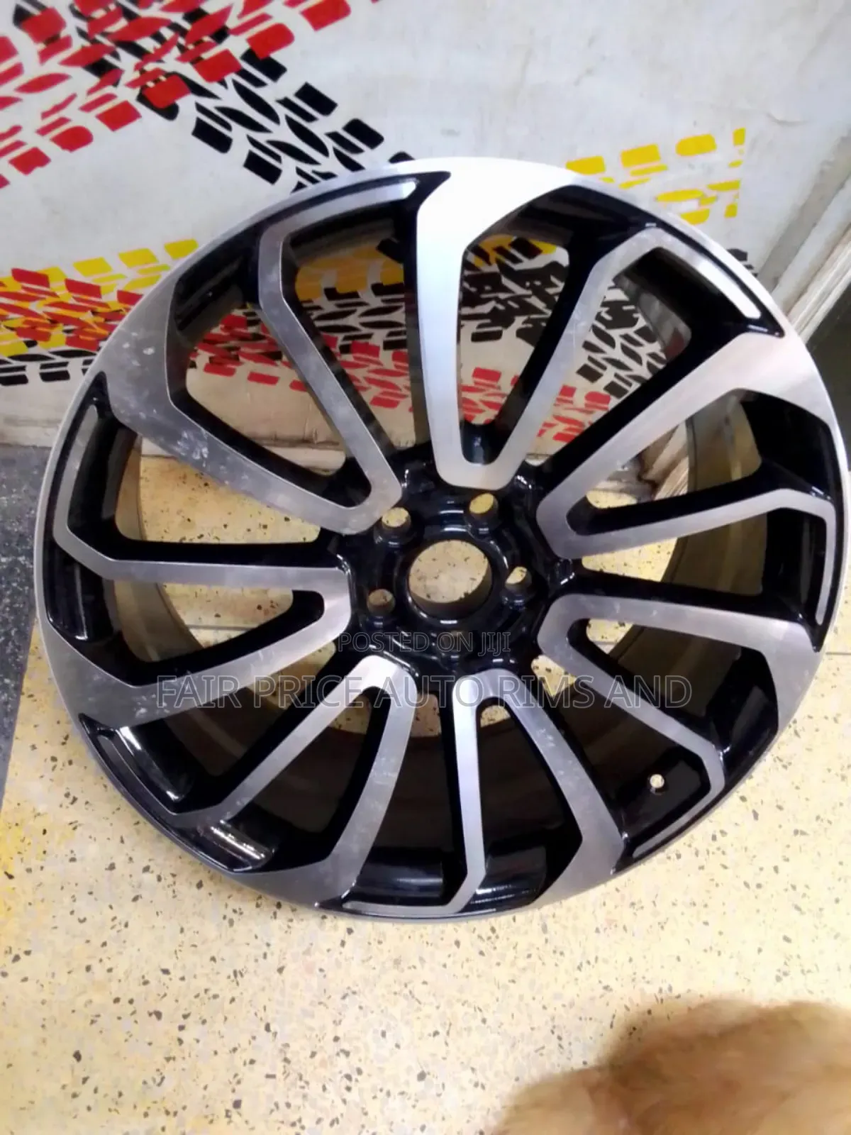 Sports Rims Namba Ishirini Na Mbili