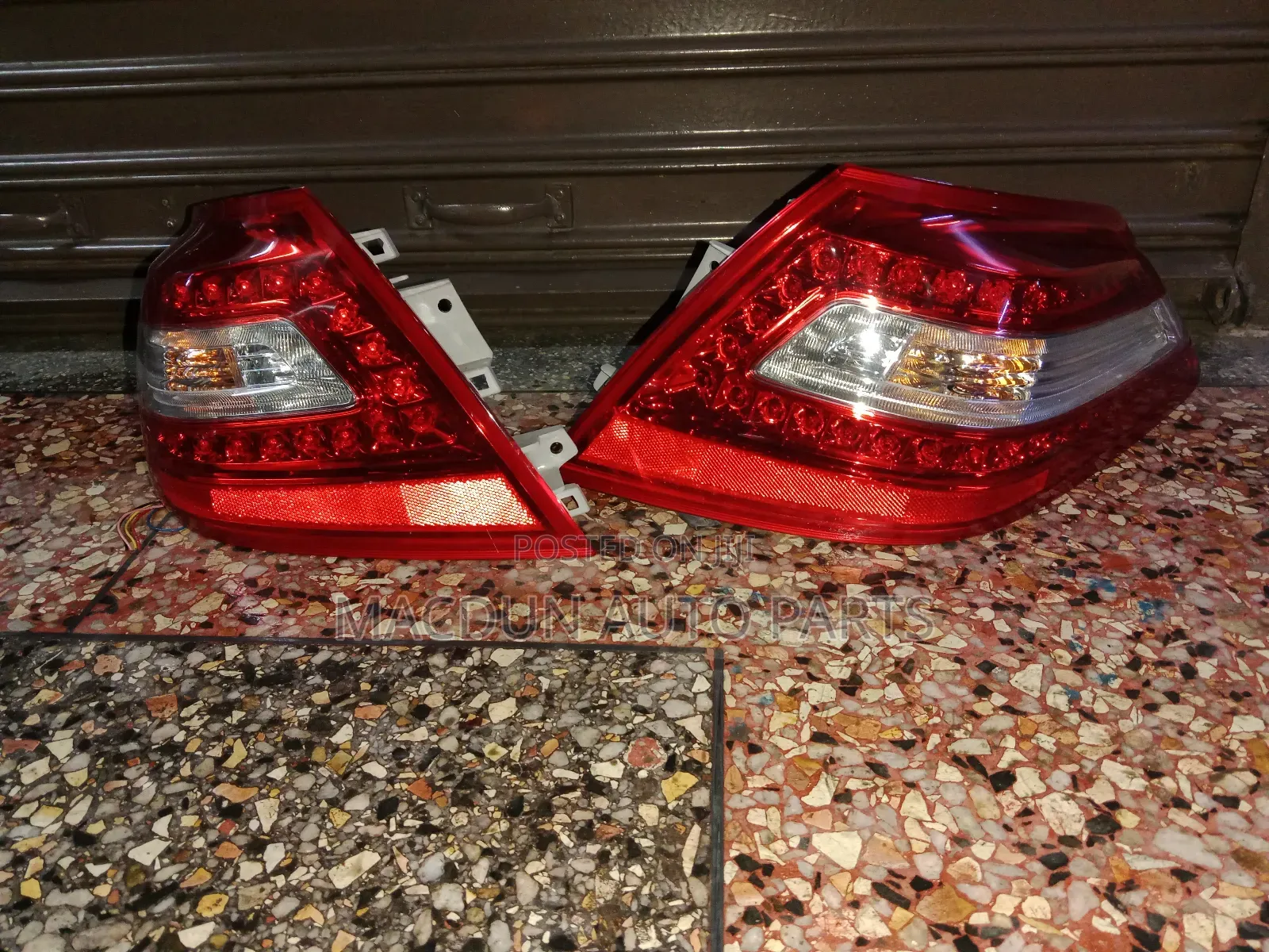 Nissan Teana Back/Tail Lights