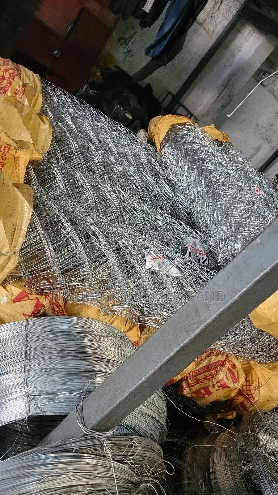 Barbed End Finish Galvanized
Chainlink
