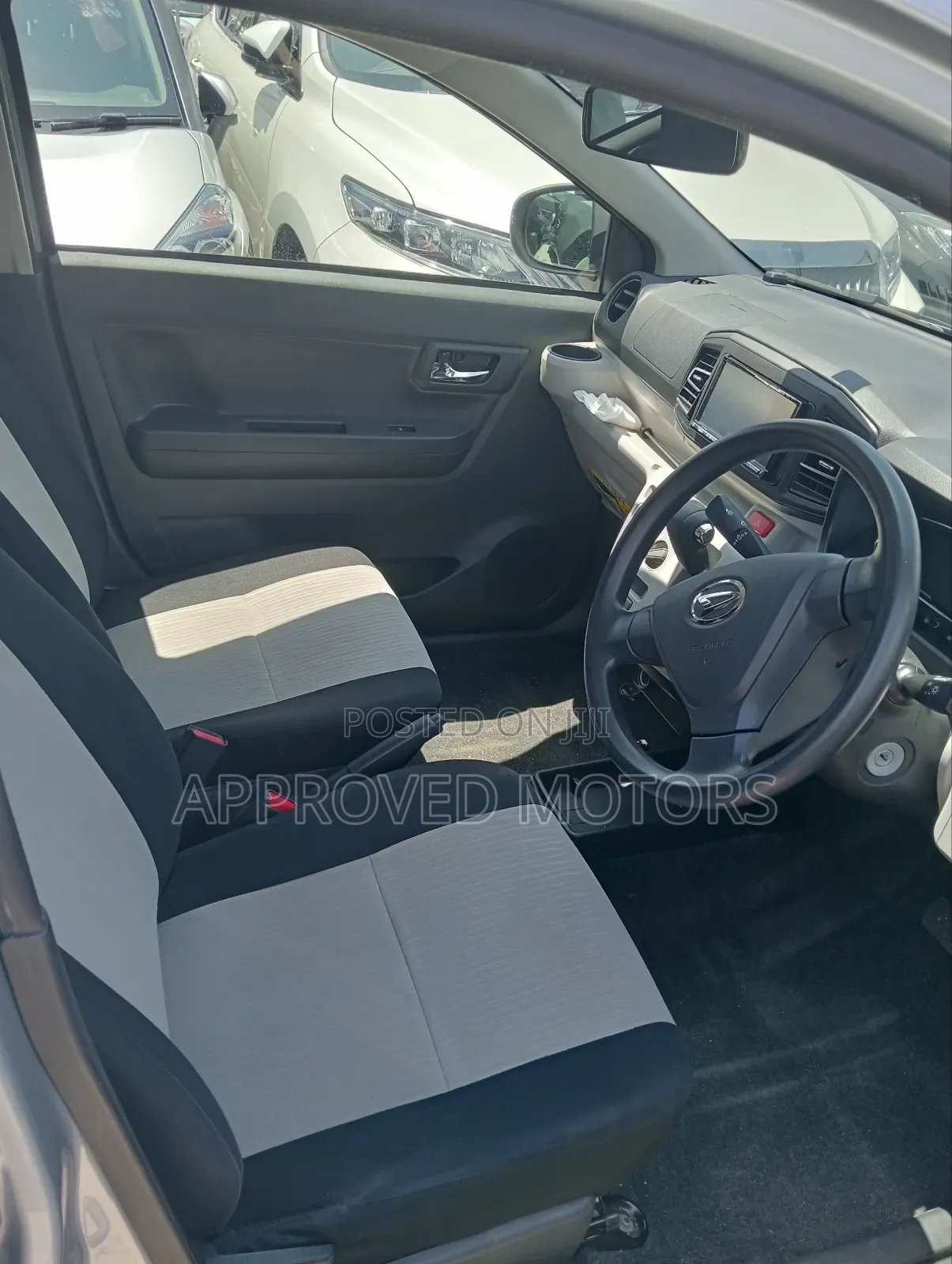 Daihatsu Mira 2018 Silver