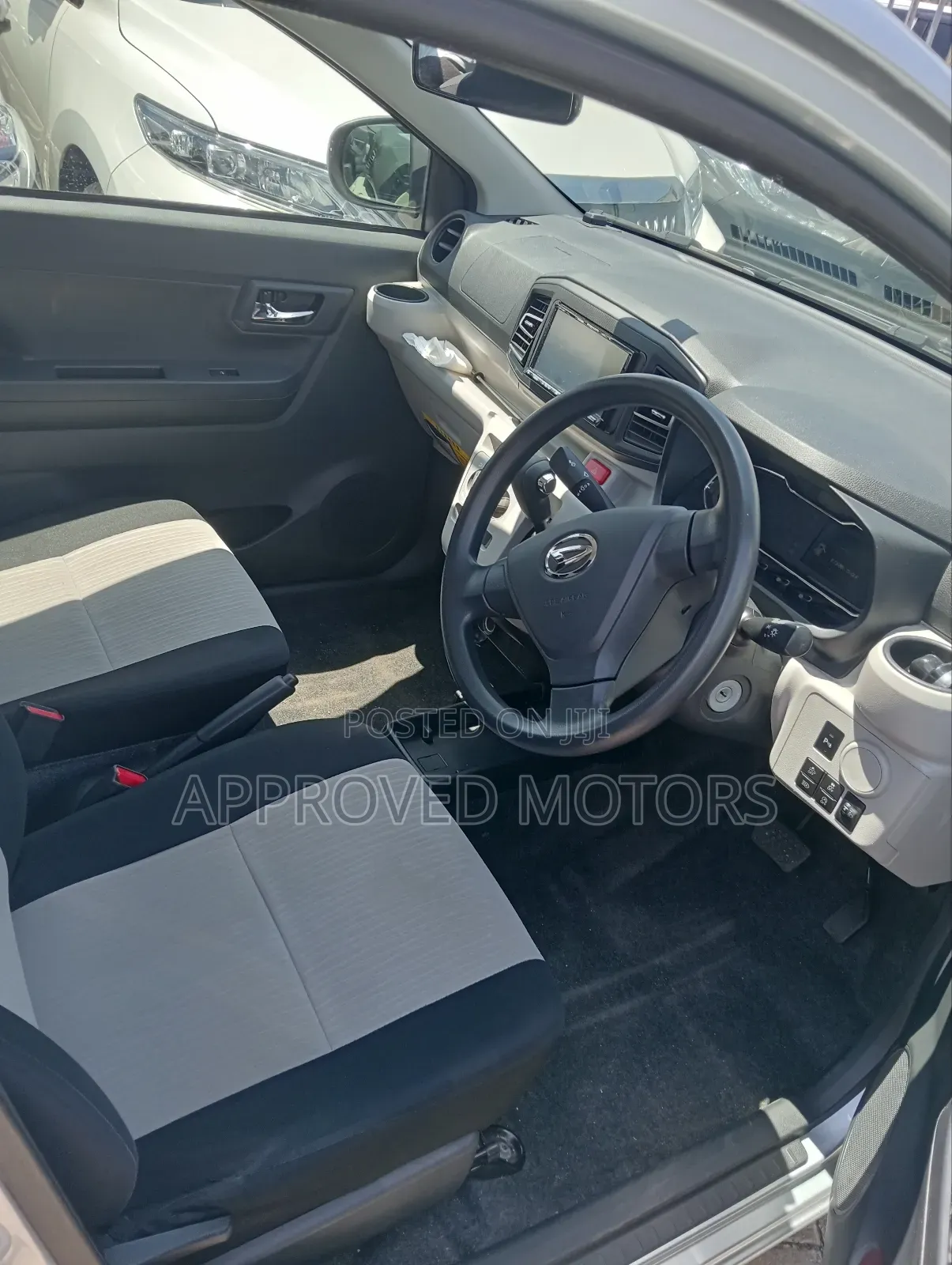Daihatsu Mira 2018 Silver