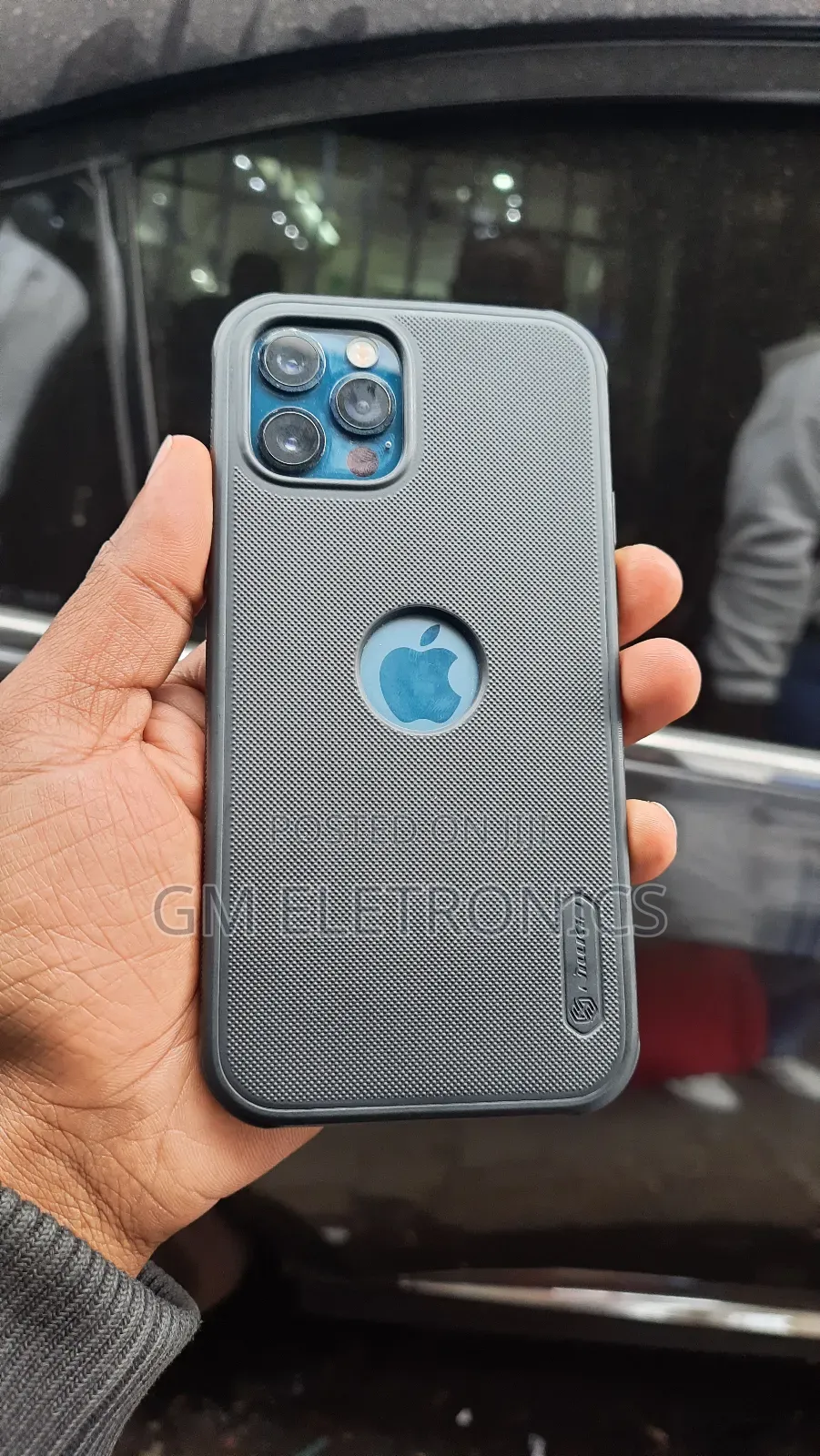 iPhone and Samsung Nillkin Back Case(Black) Available.