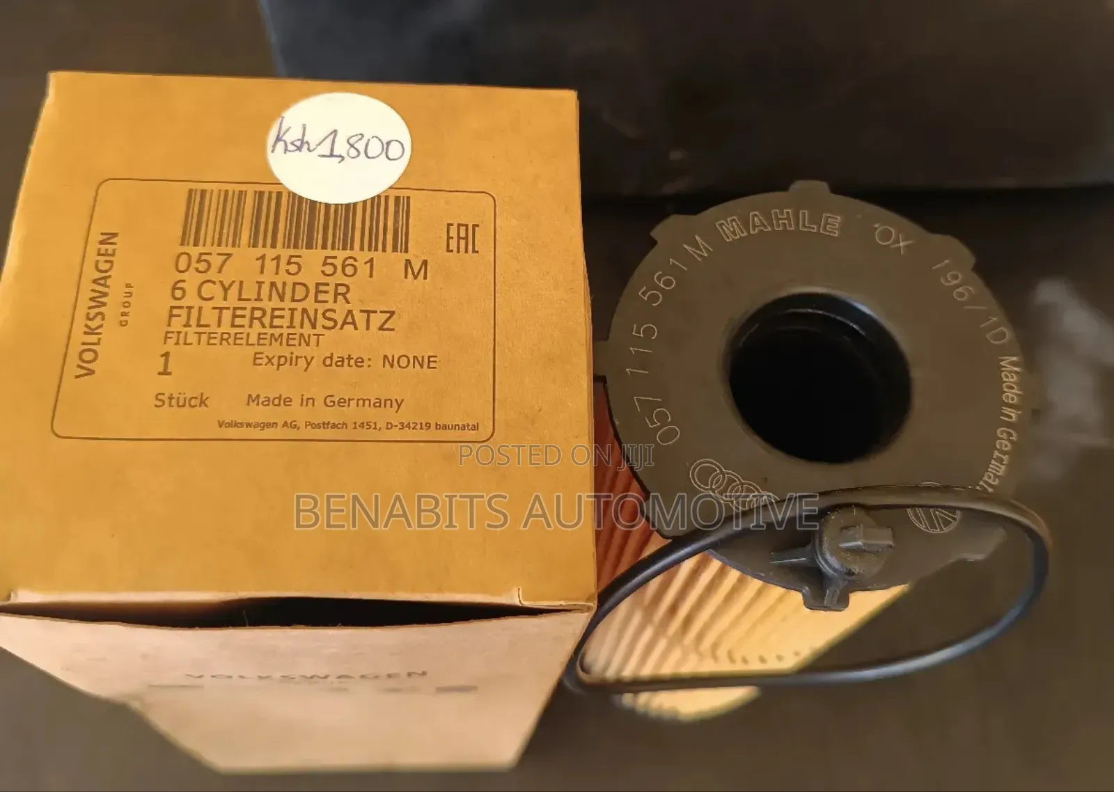 VW AUDI Oil Filter 057 115 561 M