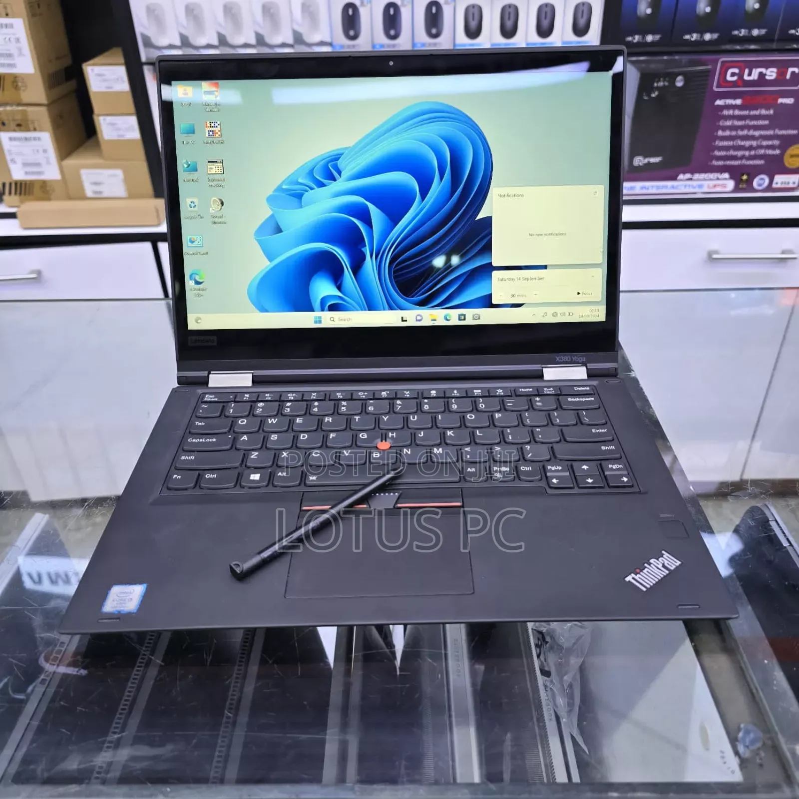 Laptop Lenovo ThinkPad X380 Yoga 8GB Intel Core I5 SSD 256GB