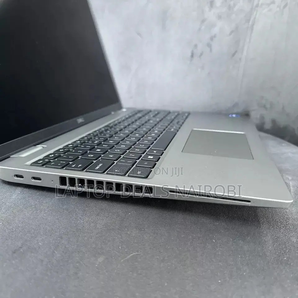 Laptop Dell Latitude 5540 16GB Intel Core I5 SSD 256GB