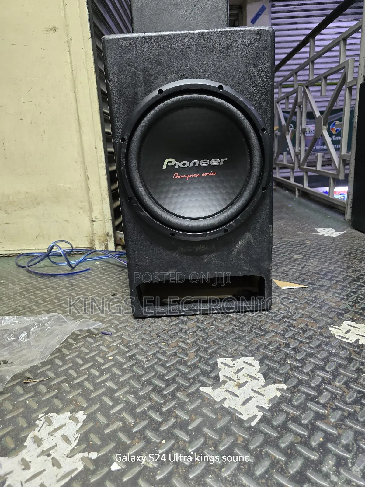 Pioneer Original 312d4 Dual Coiled 1600watts 12inches