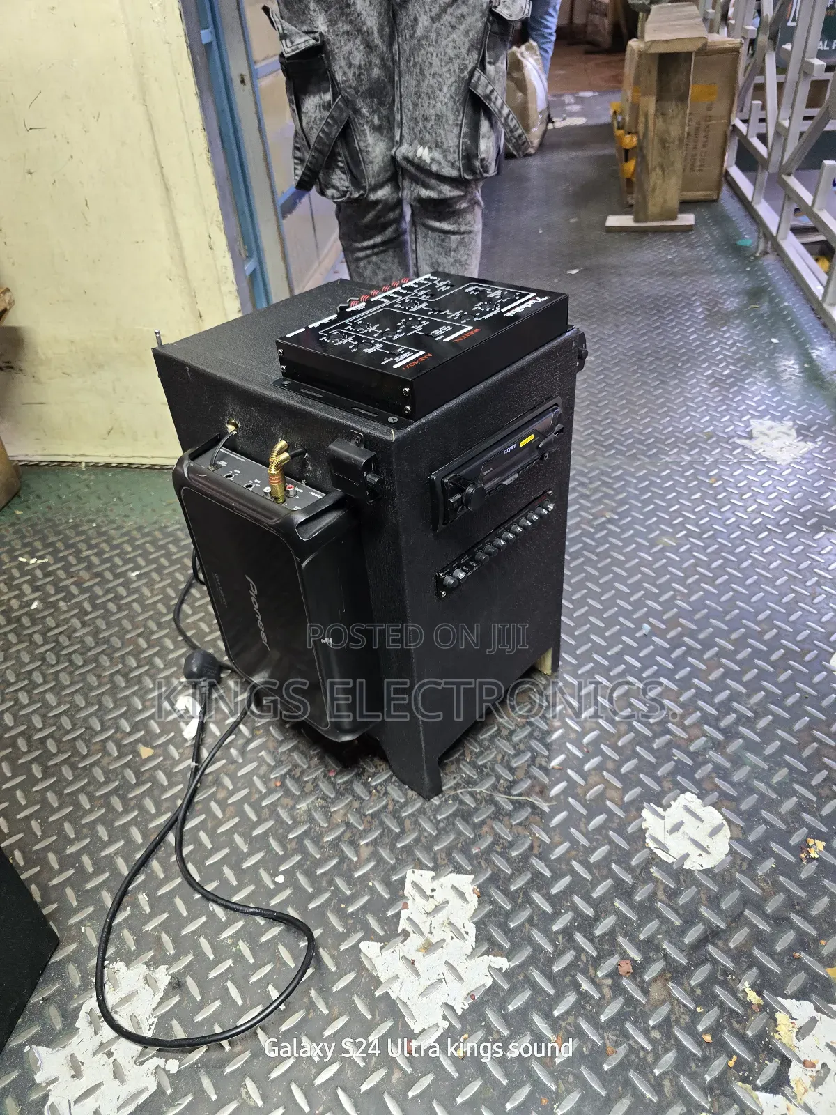 Pioneer Monoblock Head Unit Sytem