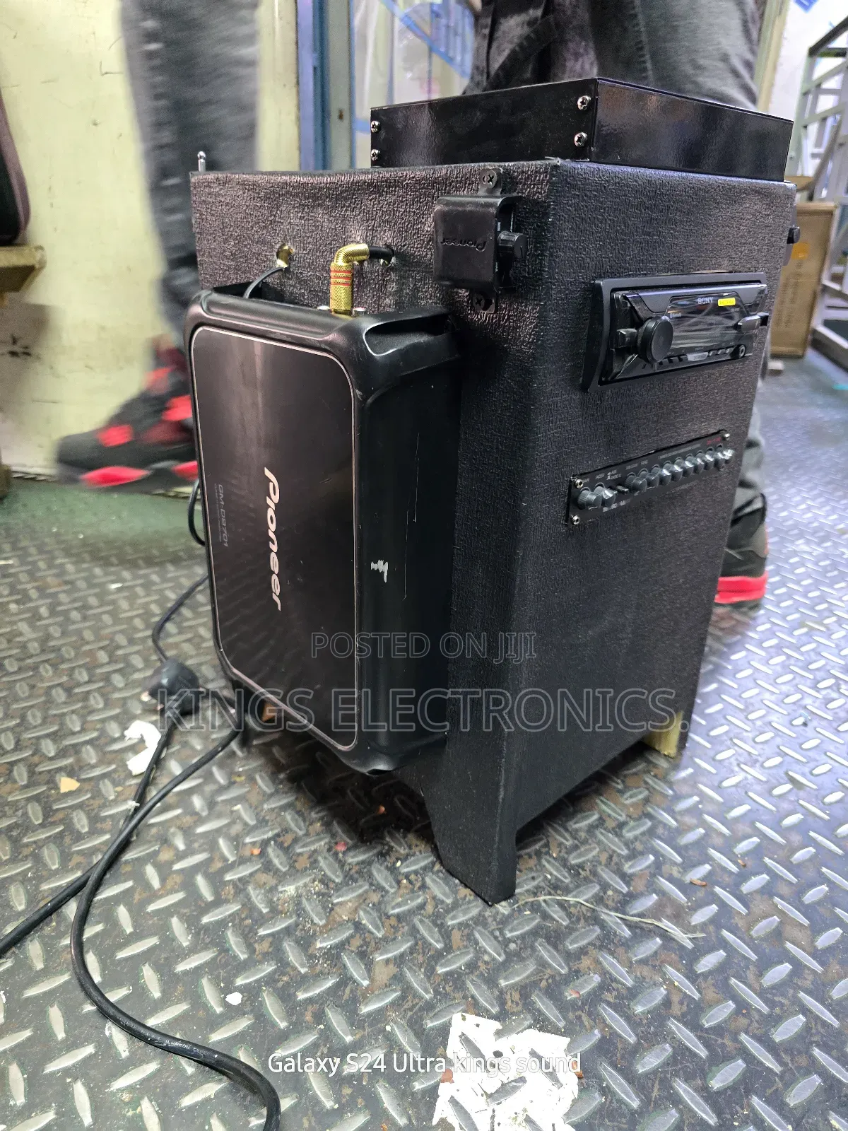 Pioneer Monoblock Head Unit Sytem